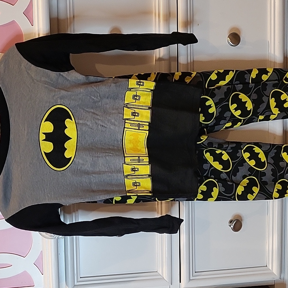 Ninos two peice batman pj set